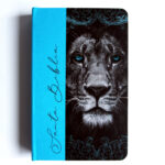 BIBLIA RVR60 LEON AZUL GRIS TAPA DURA FILO BLANCO TAMAÑO MANUAL