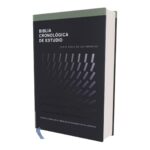 BIBLIA DE ESTUDIO CRONOLOGICA NBLA  TAPA DURA